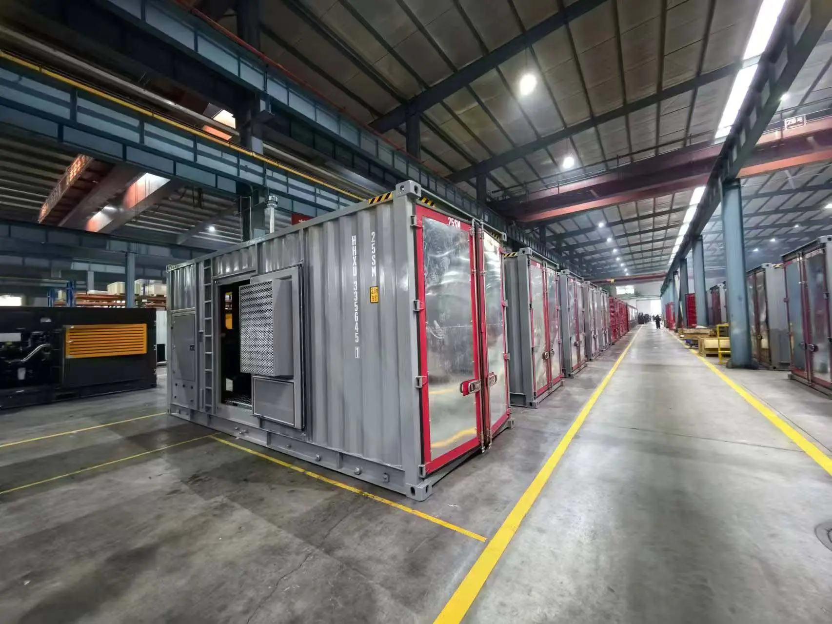 1200kW Cummins containerized batch generator set - Image 3