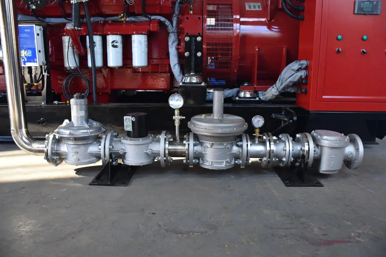 700kW Cummins Water Cooled Gas Generator Set - Image 5